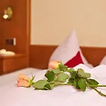 Fremdenpension Alpenruhe Pensionat 3*