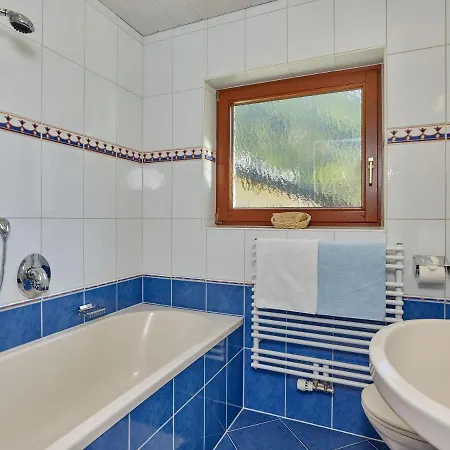 Casa de hóspedes Fremdenpension Alpenruhe 3*