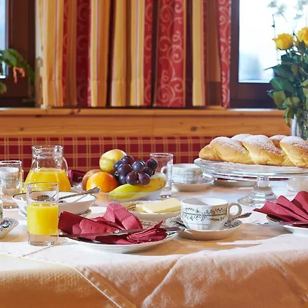 Fremdenpension Alpenruhe 3* Solden