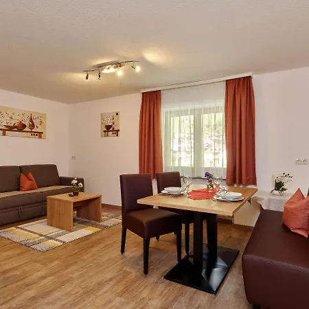 Fremdenpension Alpenruhe Pensión 3*