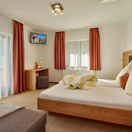 Fremdenpension Alpenruhe Maison d'hôtes 3*